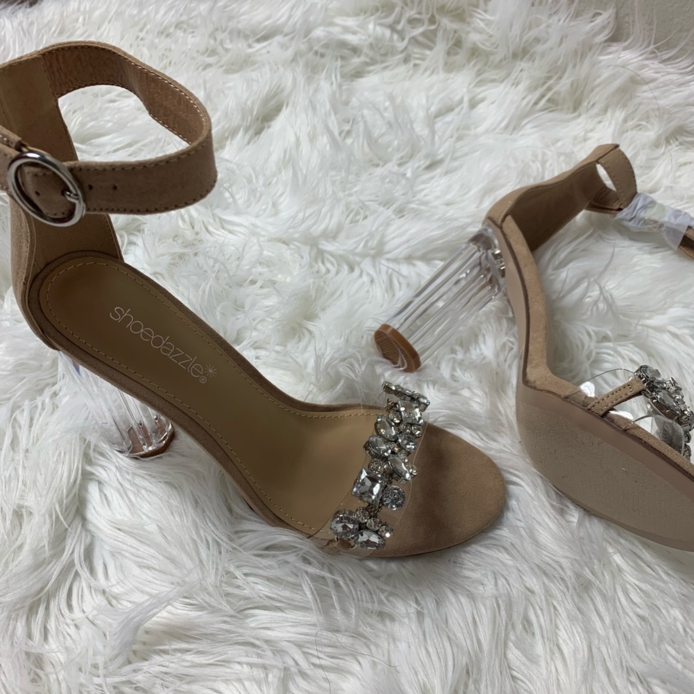 ✨ Clear Block Heel Rhinestone Sandals - Picture 3 of 3